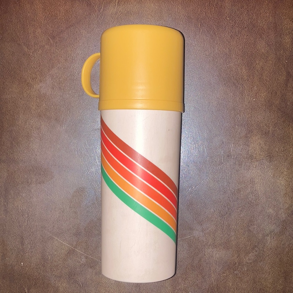 ☕️🍅 1970s Style Marine Layer Aviator Nation Style Thermos 🥫🫖